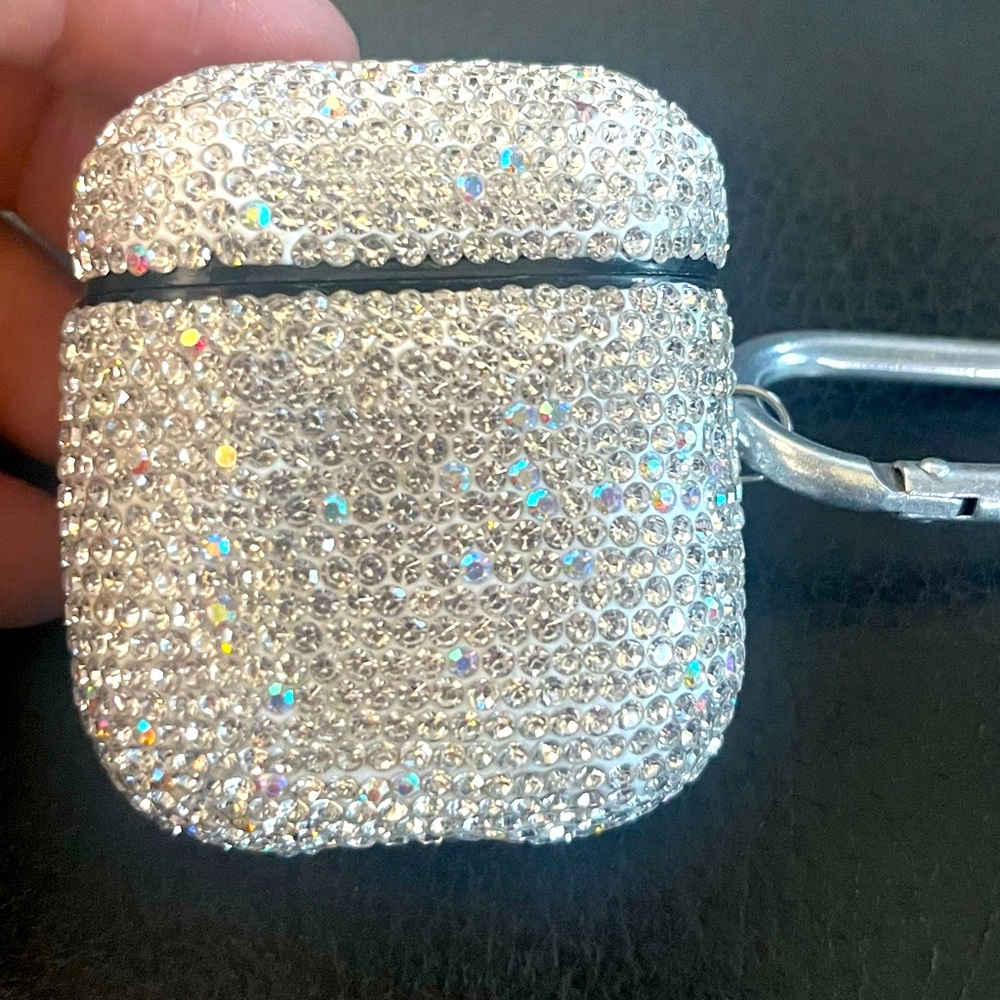 Generation 2 AirPod Silver Glitter Bling case with key ring